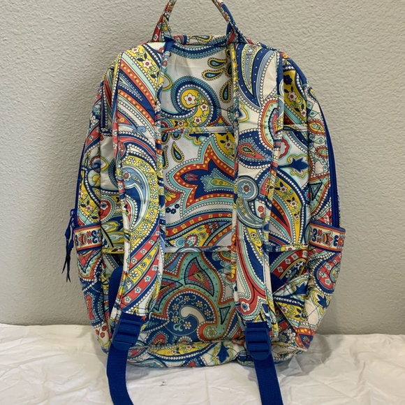 Vera Bradley - Picture 9 of 10